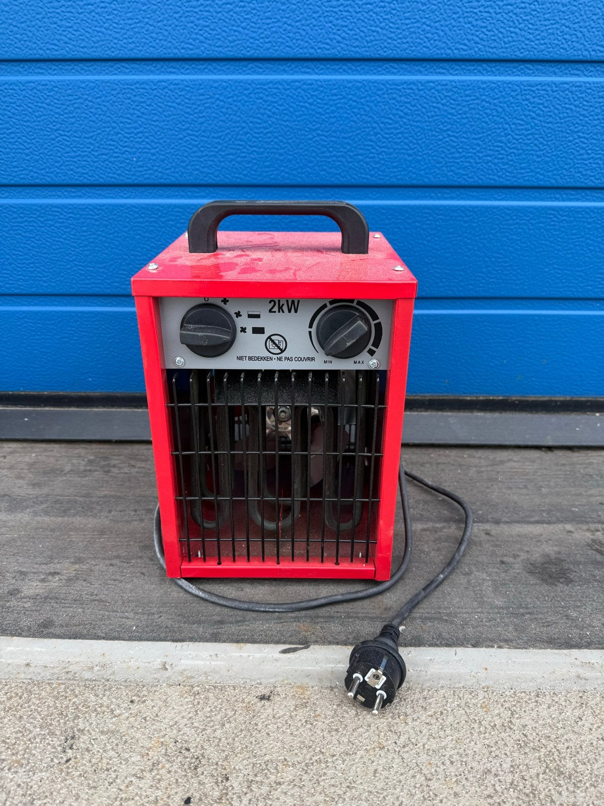 Garage/werkkachel 2kW - Zo goed als nieuw, Ophalen, Zo goed als nieuw, 800 watt of meer, Kachel