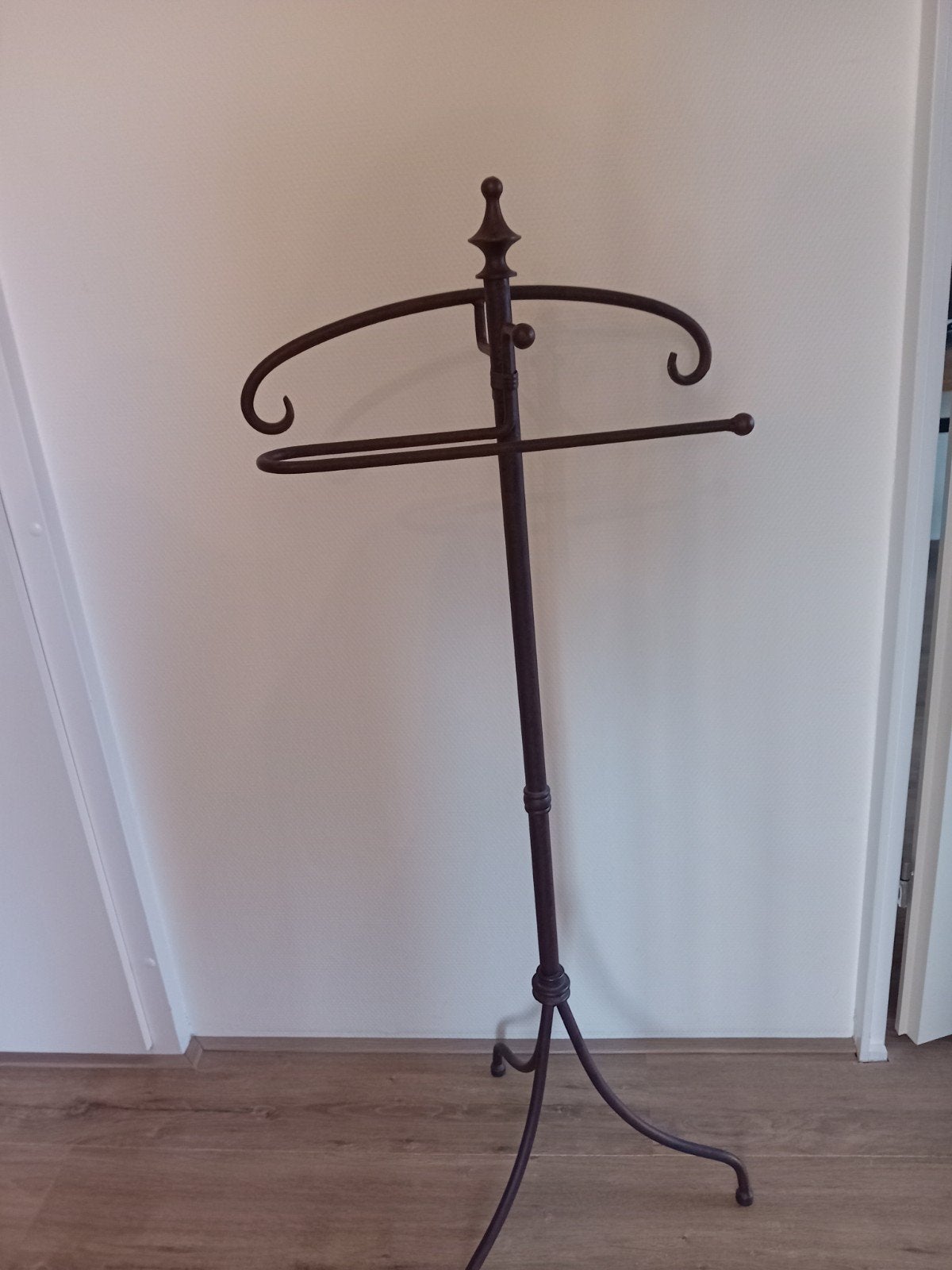 Dressboy (metaal), Ophalen, 100 tot 150 cm, Zo goed als nieuw, Metaal