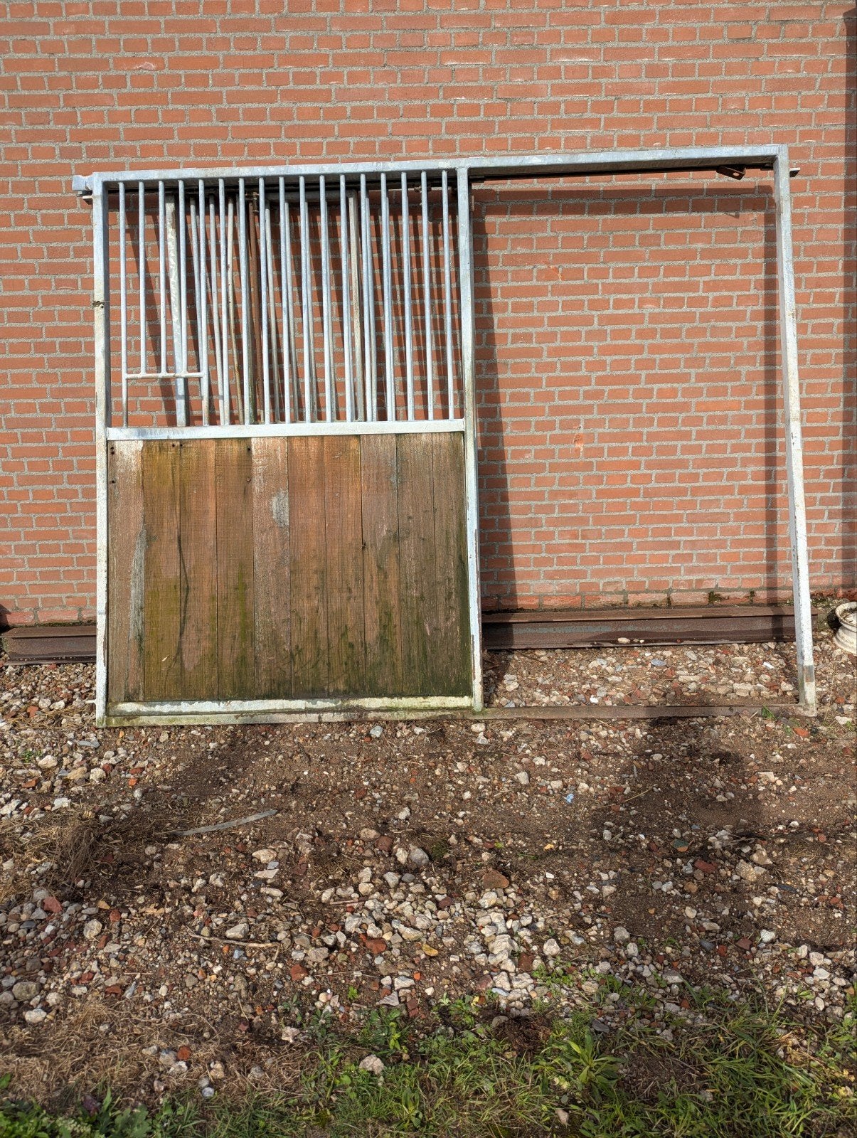 stalwand mer deur, Dieren en Toebehoren