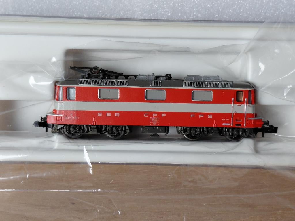 Minitrix 12511 SBB Re4/4 ovp, Trix, Ophalen of Verzenden, Zo goed als nieuw, Analoog