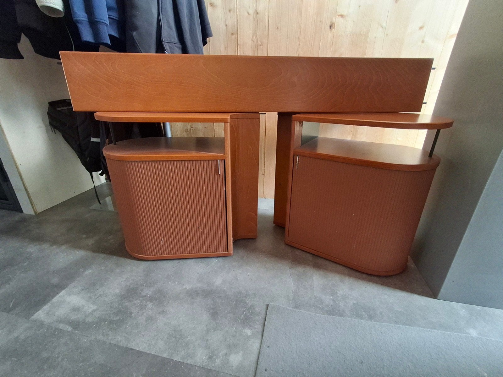 Auping Auronde nachtkastjes, Ophalen, Gebruikt, Hout