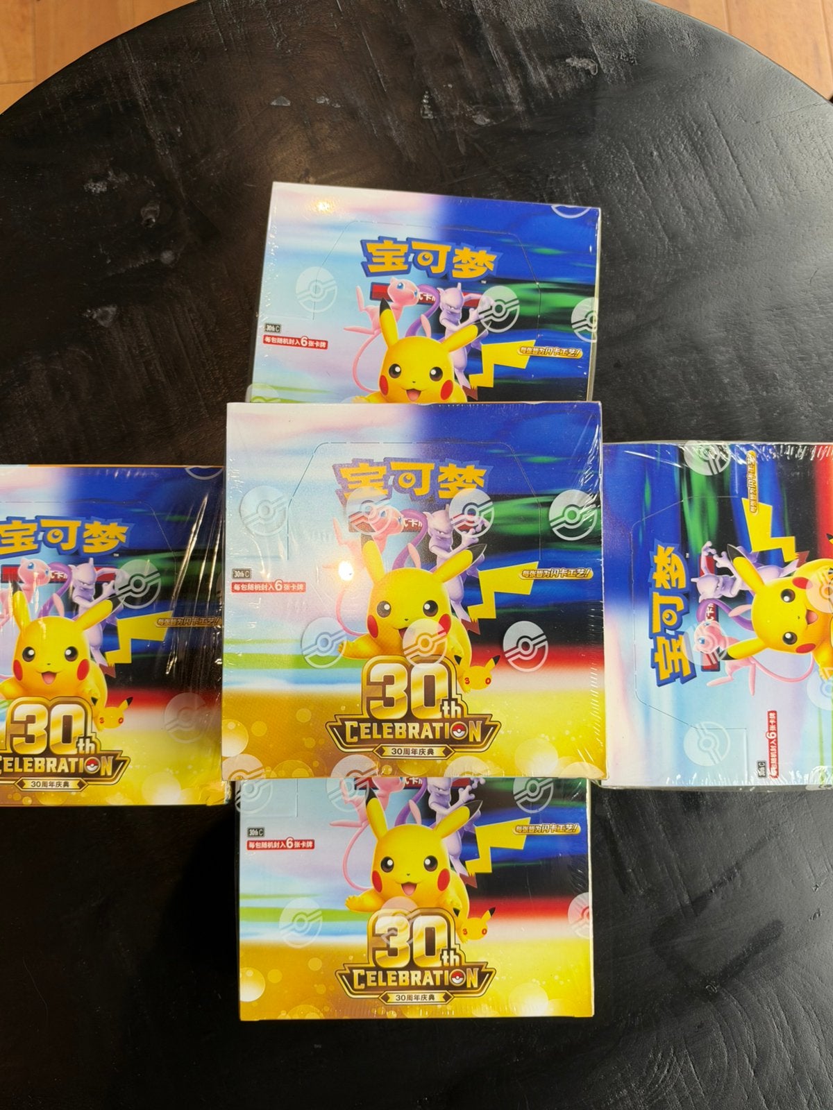 Pokémon 30th Celebration Chinese Exclusive Booster Box, Hobby en Vrije tijd, Ophalen of Verzenden, Nieuw, Boosterbox, Foil