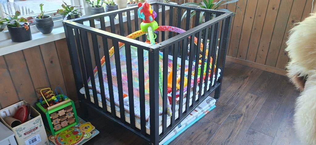 Box, gratis af te halen - gebruikt, Kinderen en Baby's, Boxen, Ophalen, Gebruikt, Vierkant, In hoogte verstelbaar