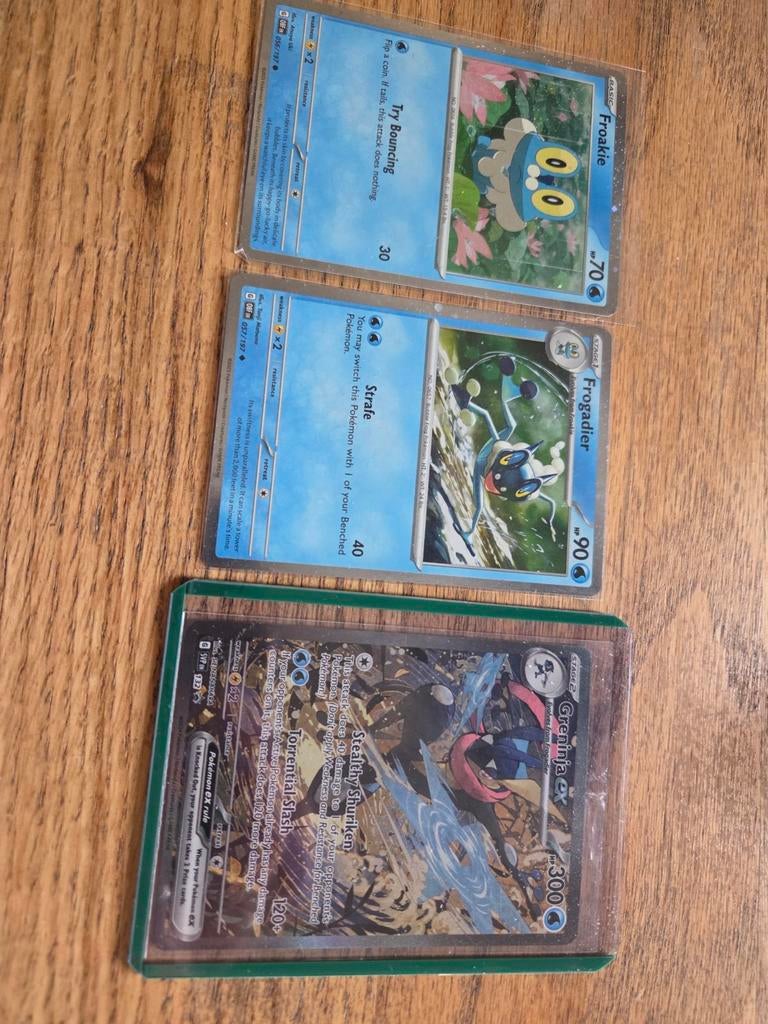 3 Pokémon kaarten: Froakie, Frogadier, Greninja ex, Ophalen of Verzenden, Zo goed als nieuw, Meerdere kaarten