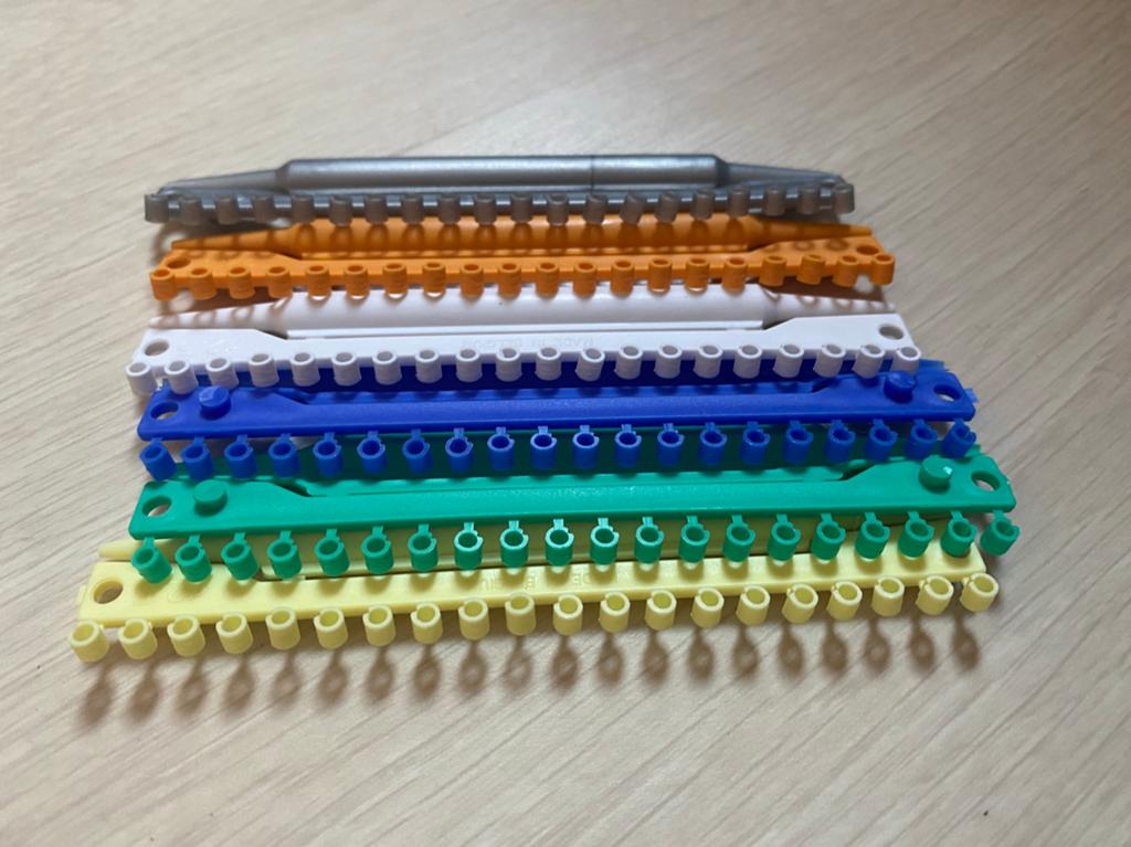 100 plastic voetringen kanaries, Ophalen of Verzenden