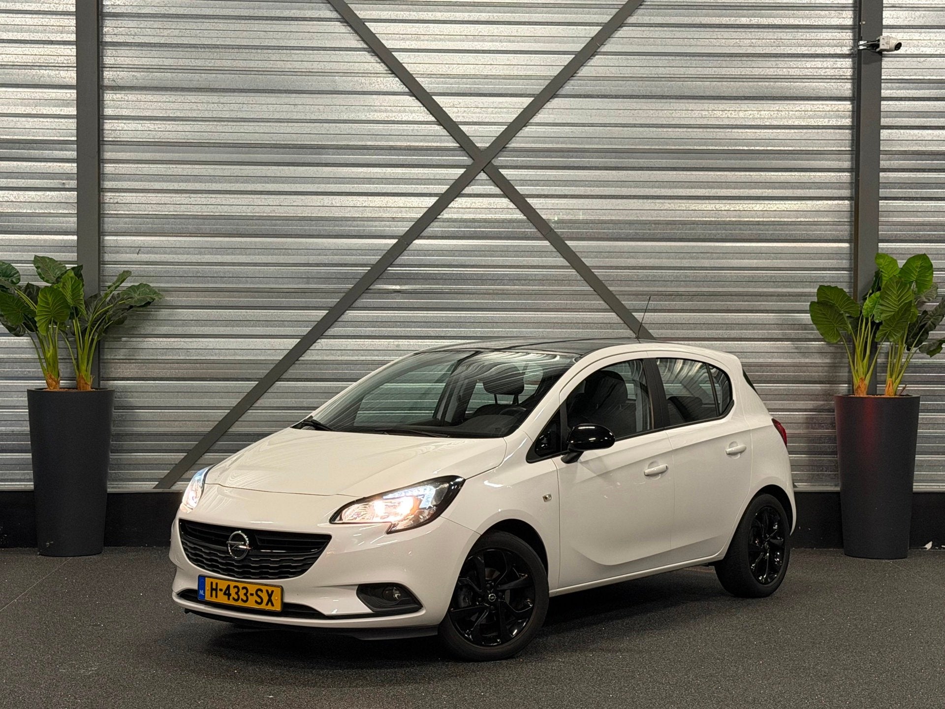 Opel Corsa 1.4 120 Jaar Edition LED/AIRCO/CRUISE/CARPLAY/CAM, Stof, Gebruikt, 4 cilinders, Handgeschakeld