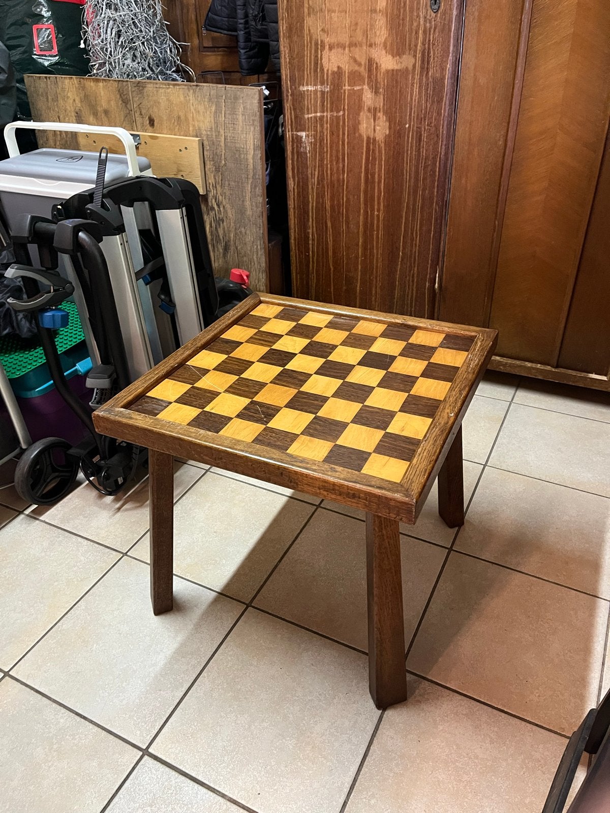 Vintage schaaktafel en kapstok met opbergbank, Ophalen