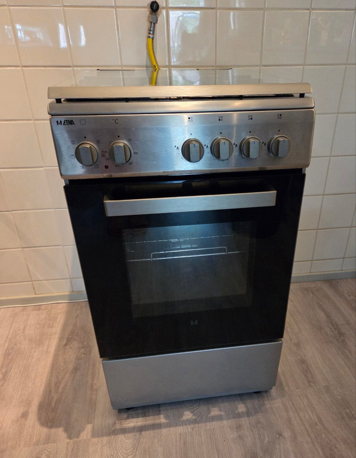 Etna gasfornuis met oven, compact model, Witgoed en Apparatuur, Fornuizen, Ophalen, Gebruikt, 4 kookzones, Gas