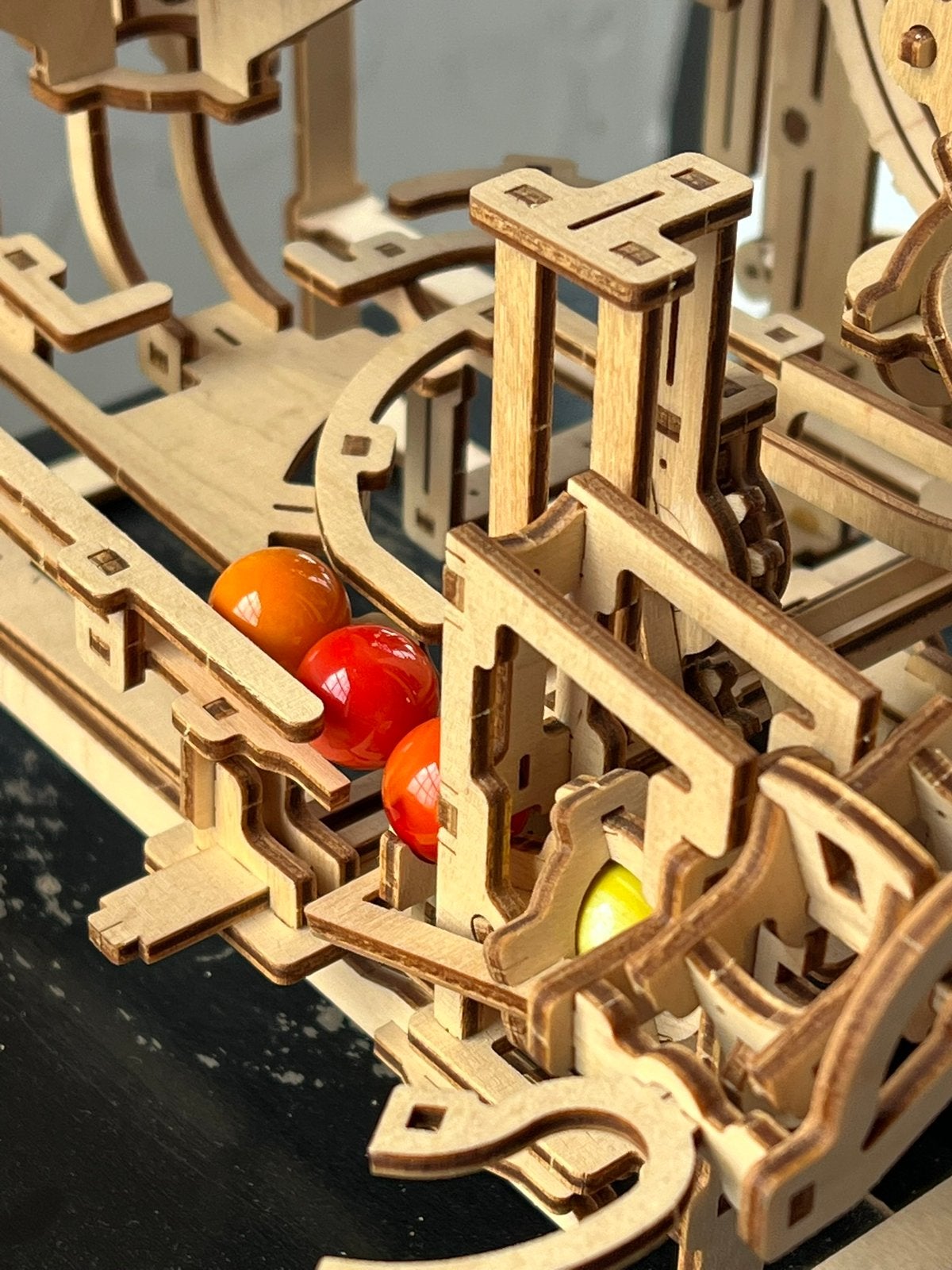 Gave knikkerbaan werkend, 4 verschillende prijs pwr stuk, Hobby en Vrije tijd, Modelbouw | Overige, Ophalen, Groter dan 1:32, Zo goed als nieuw