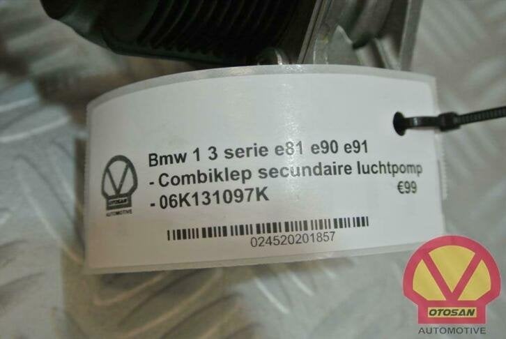 vw golf 7 gti combiklep secundaire luchtpomp 06k131097k, Auto-onderdelen, Motor en Toebehoren, Gebruikt, Volkswagen, Volkswagen AG