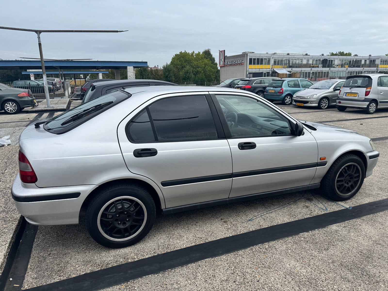 Honda Civic 1.4 I S AUT 2000 Grijs, Auto's, Stof, 4 cilinders, 1396 cc, 49 €/maand