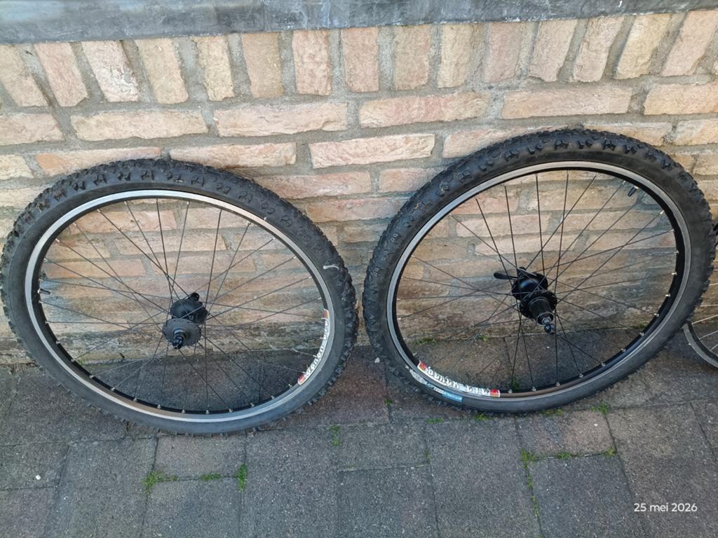 4 wielsets 26 inch qr DT Swiss, Alex Rims, Zac, Sun rims, Ophalen