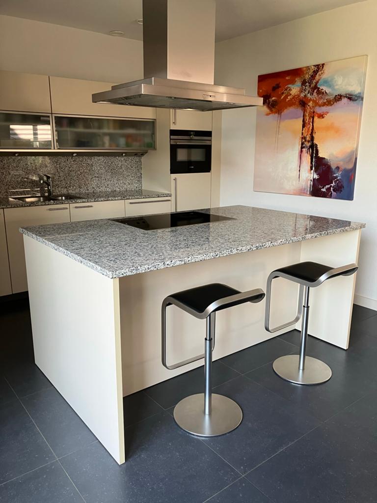 Siematic keuken met kookeiland en granieten blad, Huis en Inrichting, Keuken | Complete keukens, Ophalen, Graniet of Steen, Dubbelwandige keuken