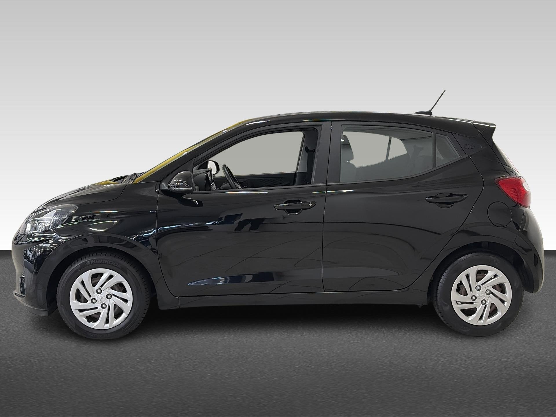 Hyundai i10 1.0 Comfort, Gebruikt, 899 kg, 4 stoelen, Zwart