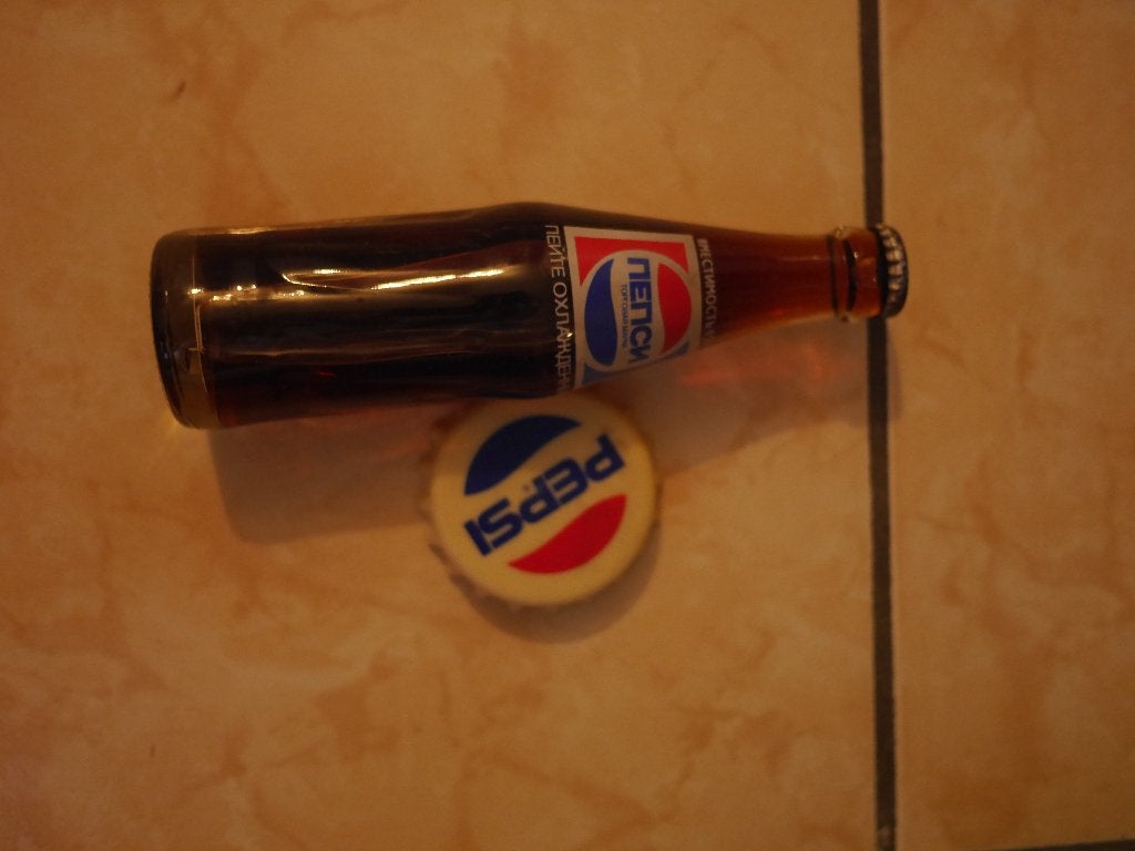 pepsi, volle fles (buitenland), opener groot 2 magneten, Ophalen of Verzenden, Zo goed als nieuw, Overige typen
