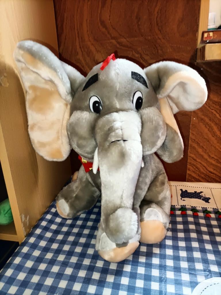 Olifant knuffel Wibra Epe 31 cm groot, Ophalen of Verzenden, Zo goed als nieuw