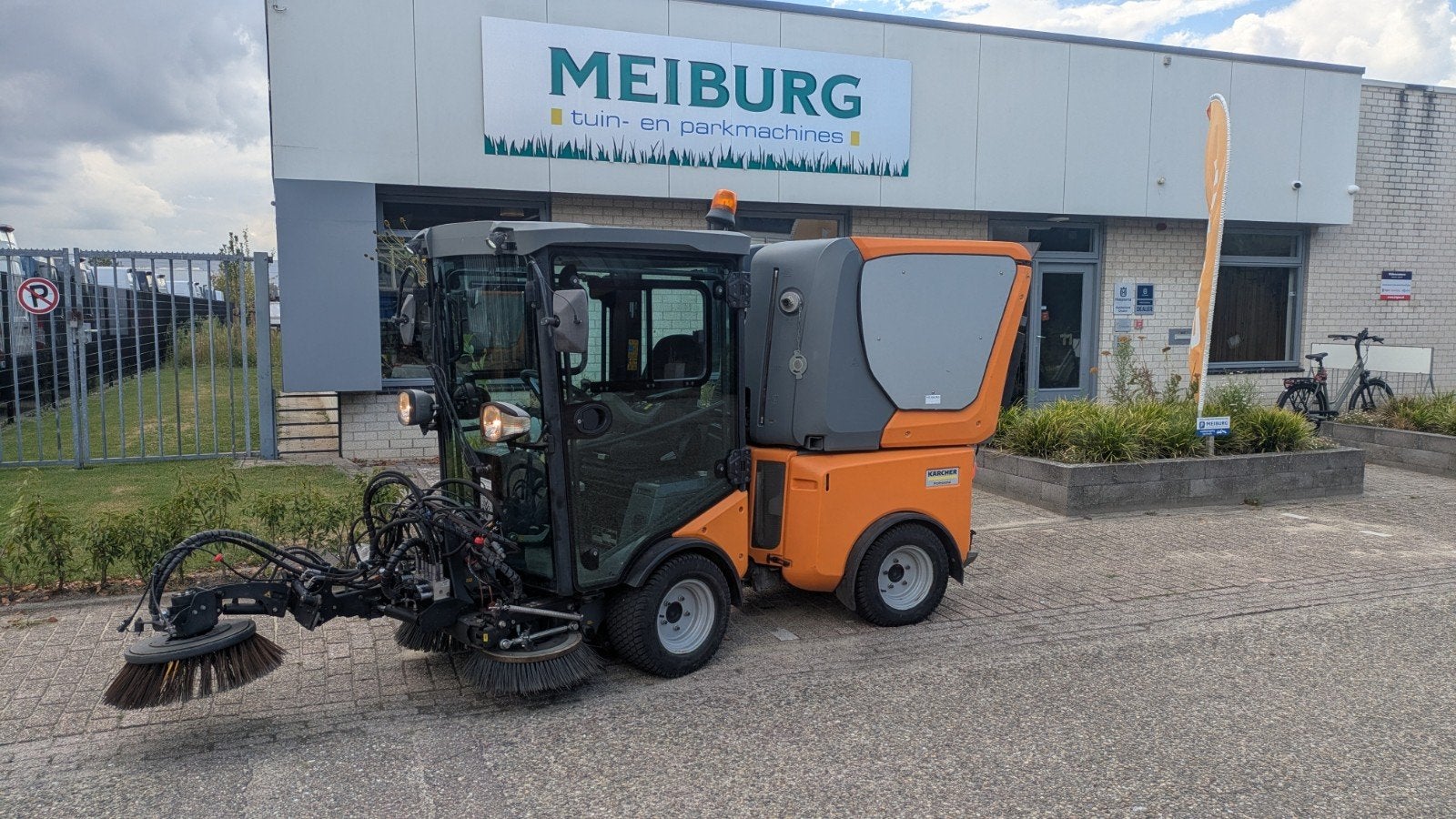 Kärcher Mic 42 straat veegmachine in zeer goede staat, Ophalen