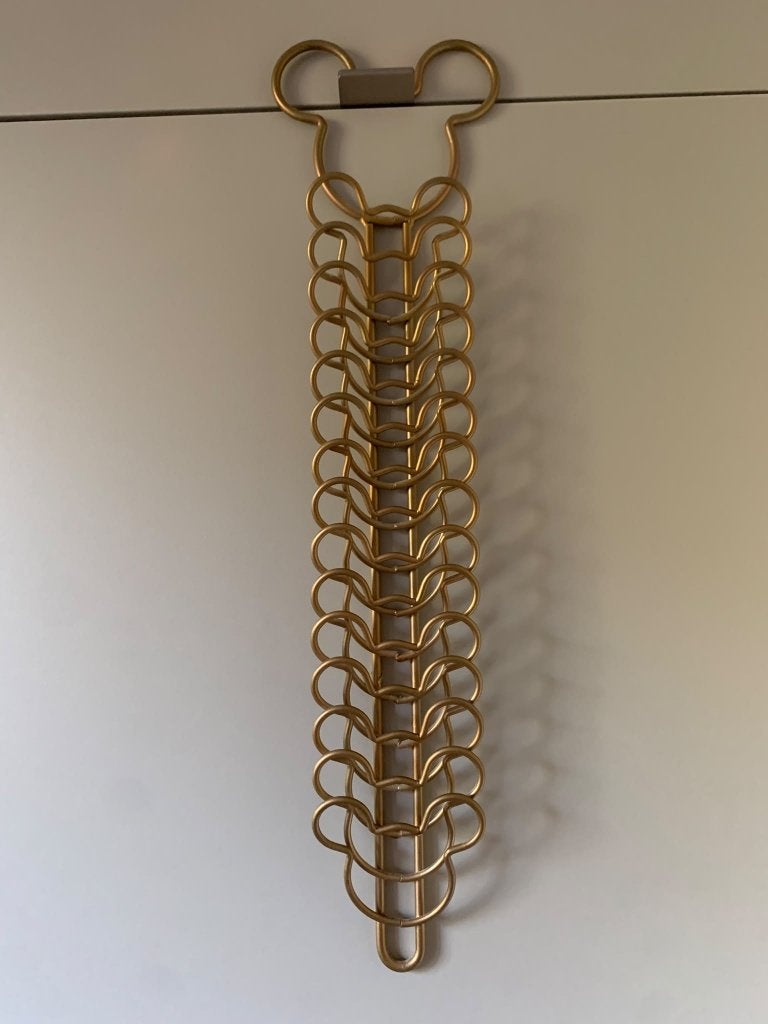 Mickey Mouse stropdassenrek/kaartenhouder gouden kleurig, Ophalen of Verzenden, Mickey Mouse, Zo goed als nieuw, Overige typen