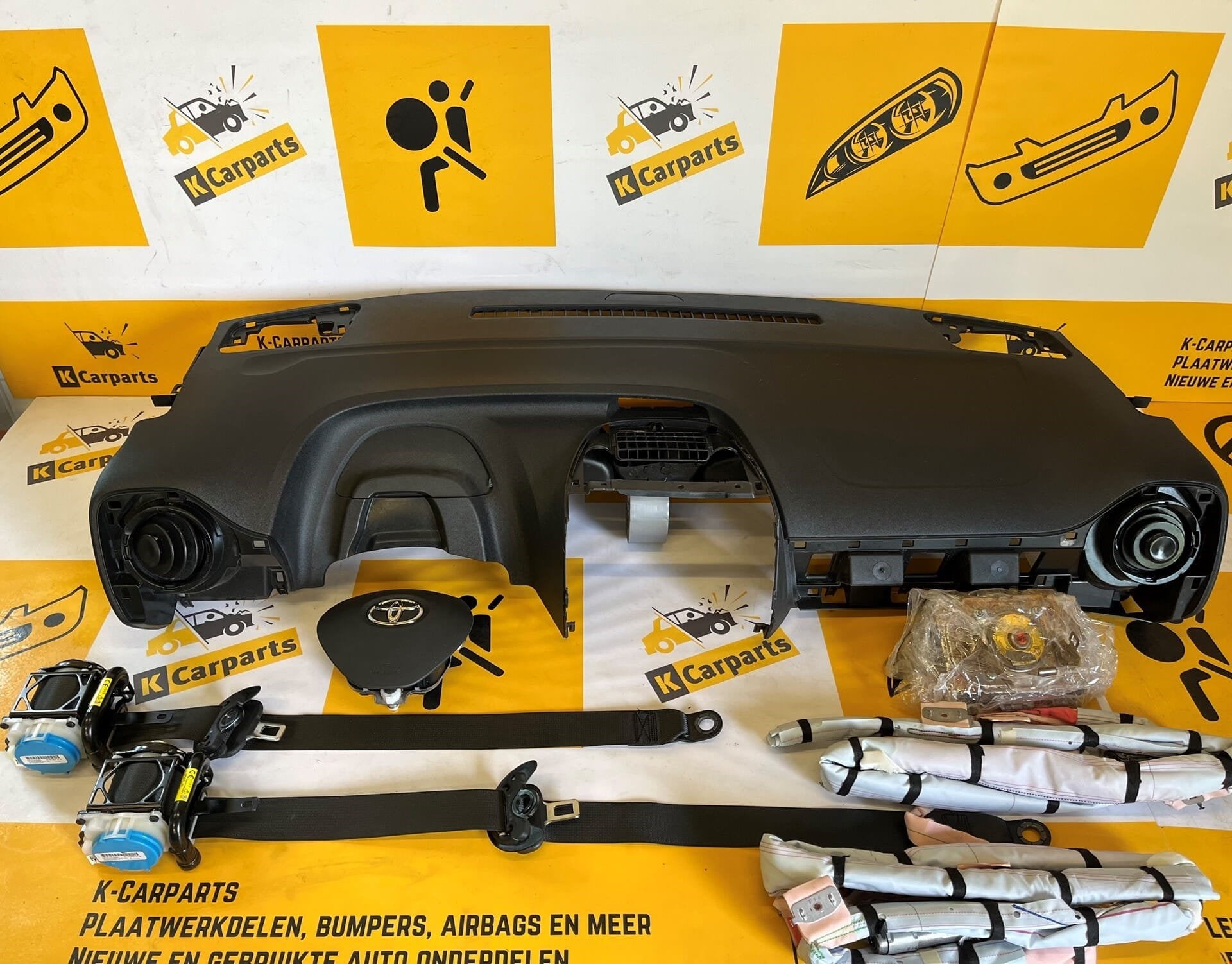 Airbag set Toyota Aygo 2014-2022 Compleet Dashboard, Info@fabrikant.eu, Fabrikantstraat 1
1000 AA  Amsterdam, NL, Ophalen of Verzenden