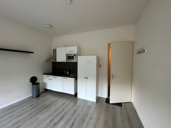 Studio 1 month sub-rent €600, Enschede