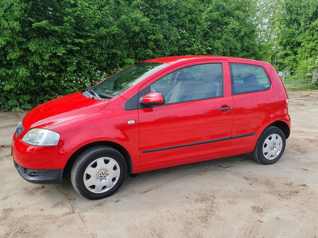 Volkswagen Fox 1.2 40KW 2007 Rood, Auto's, Voorwielaandrijving, 4 stoelen, 1198 cc, 973 kg