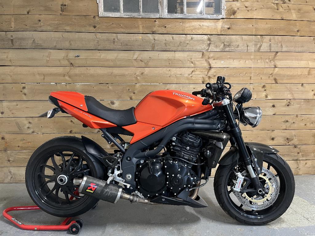 Triumph Speed Triple 1050 *veel extra's*, Motoren, Motoren | Triumph, Particulier, Naked bike, meer dan 35 kW, 3 cilinders, Motorrijbewijs A