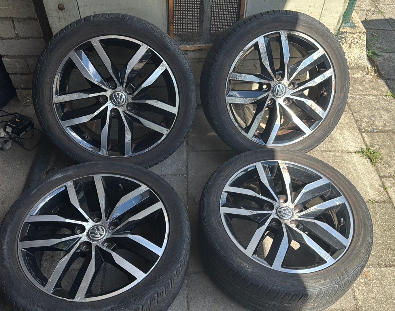 Origineel Volkswagen velgen Golf 7 8 Caddy Madrid 225 45 17, Gebruikt, Total car expert, Banden en Velgen, Ophalen of Verzenden