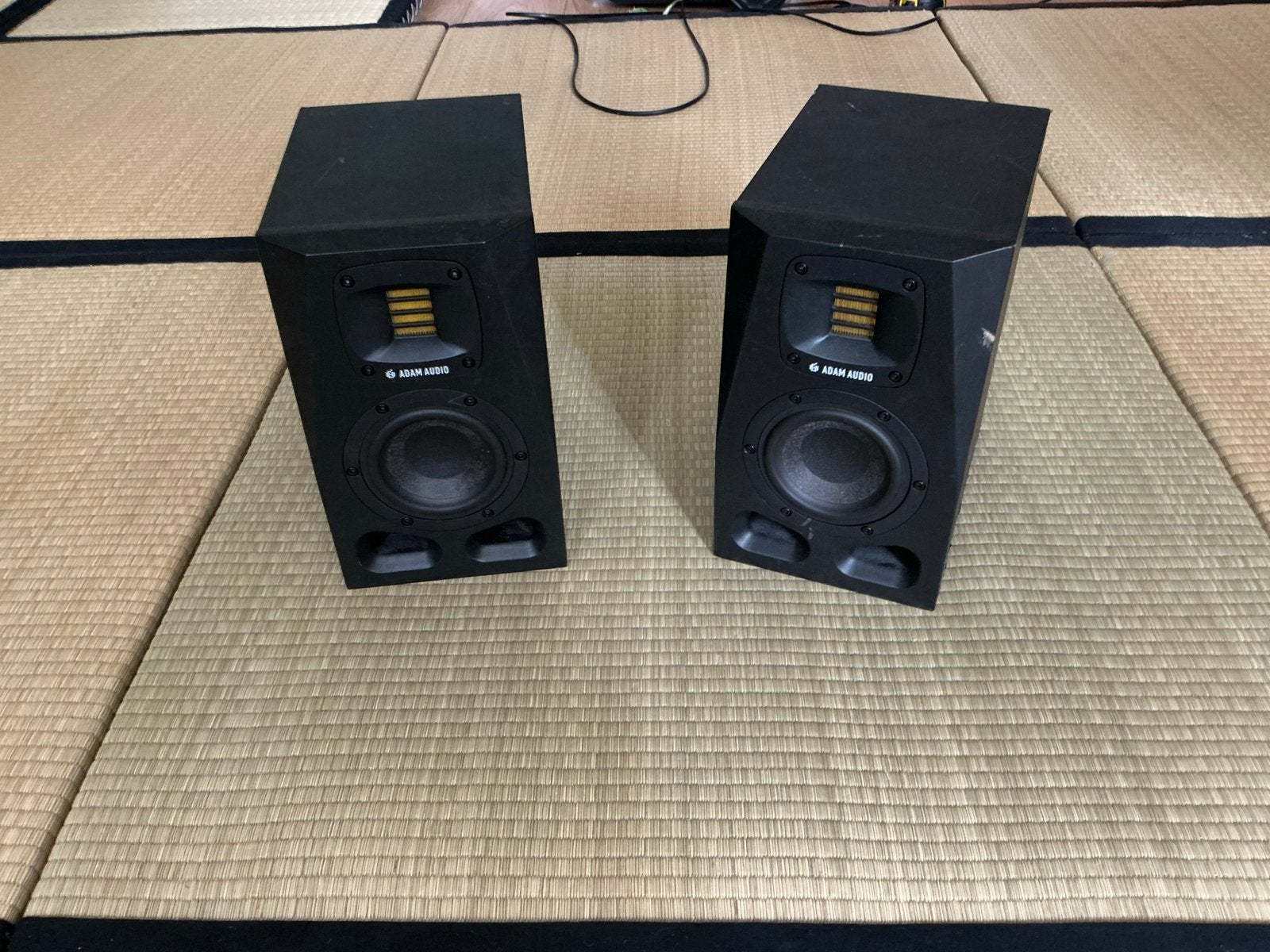 ADAM Audio a4v Studiomonitoren (set van 2), Audio, Tv en Foto, Luidsprekers, Studiomonitor, Gebruikt, 60 tot 120 watt, Ophalen