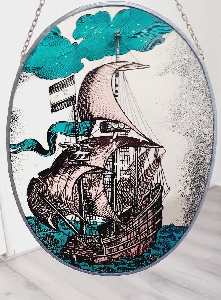 glas in lood raamhanger voc-schip uit de jaren 50, Verzenden