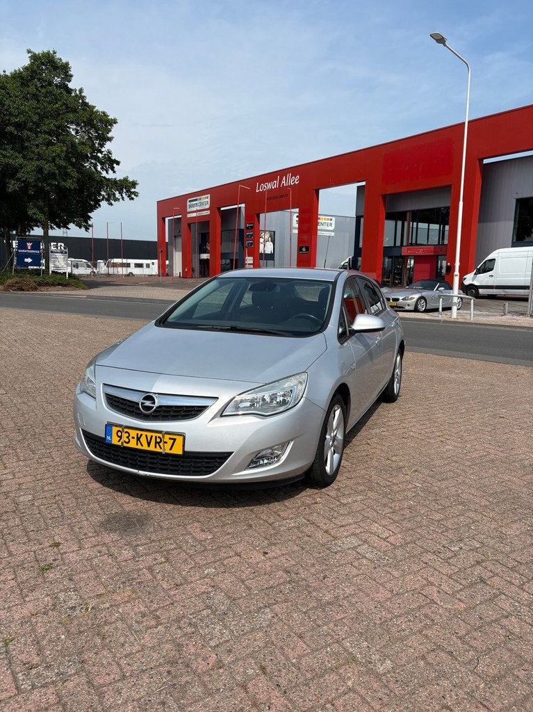 Opel Astra 1.6 Edition | Trekhaak | Distributie vervangen |, Auto's, Opel, Bedrijf, Te koop, Astra, ABS, Airbags, Airconditioning