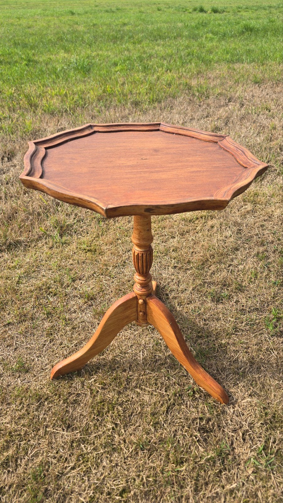 Antieke houten wijntafel - vintage tripod bijzettafel, 45 tot 60 cm, Minder dan 55 cm, Gebruikt, Ophalen of Verzenden