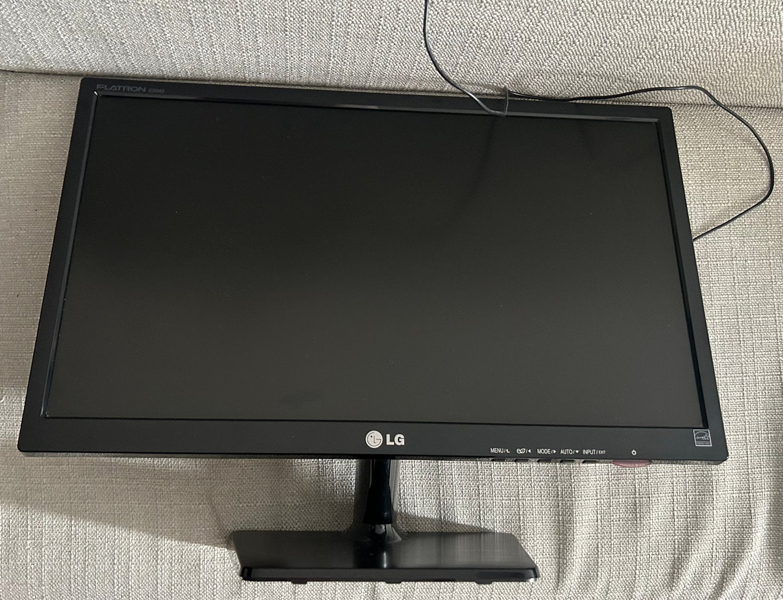 LG monitor 22”, Computers en Software, Monitoren, Ophalen, Zo goed als nieuw, 60 Hz of minder, IPS