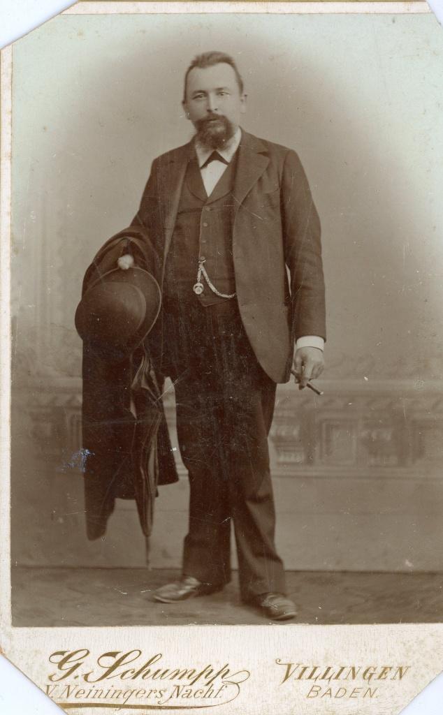 Cabinetfoto. Met de hoed ende Sigaar in de hand., Verzenden, Foto, Klederdracht, Zo goed als nieuw