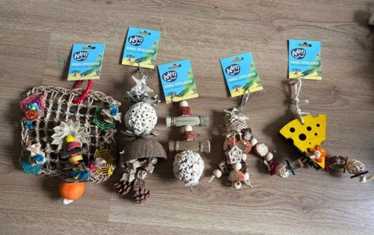 Nieuw vogelspeelgoed, Ophalen, Zo goed als nieuw