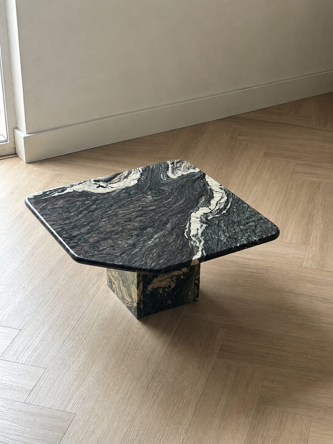 Vintage Chipolino Ondulata marmeren salontafel, Overige materialen, Zo goed als nieuw, Minder dan 50 cm, 100 tot 150 cm