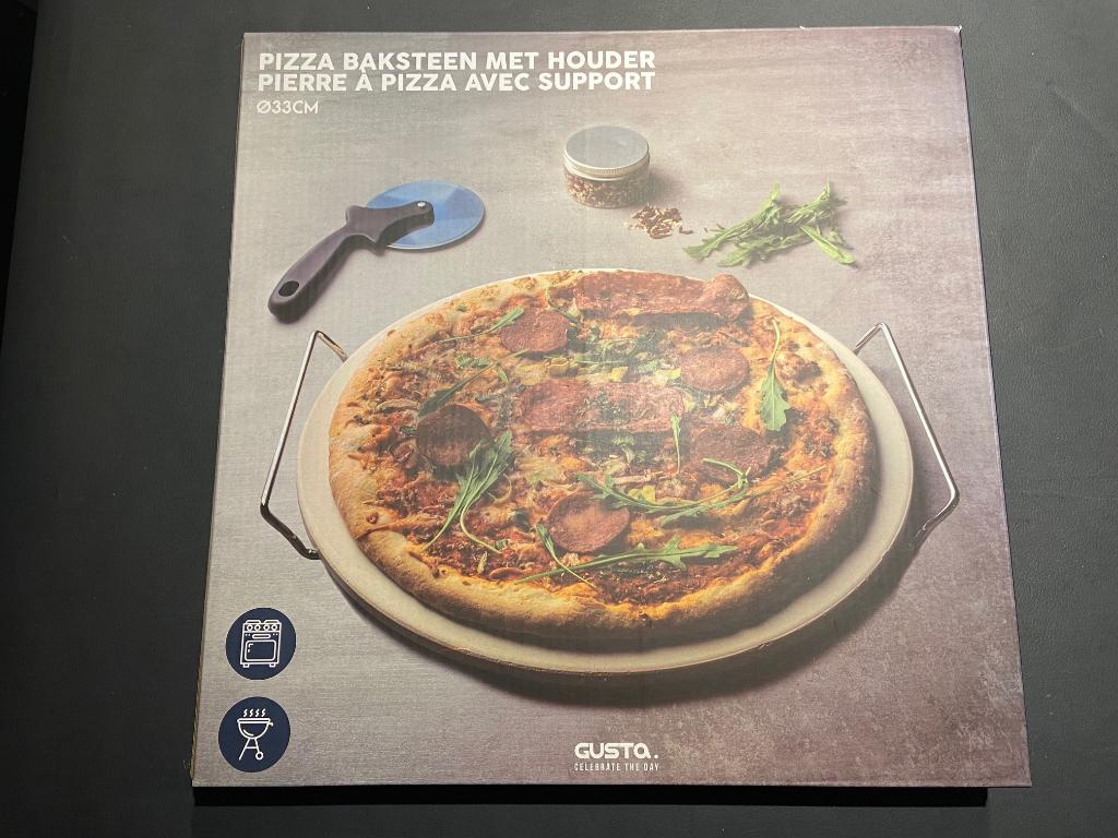 GUSTA PIZZA BAKSTEEN 33CM M/HOUDER, Tuin en Terras, Barbecue-accessoires, Nieuw, Ophalen of Verzenden