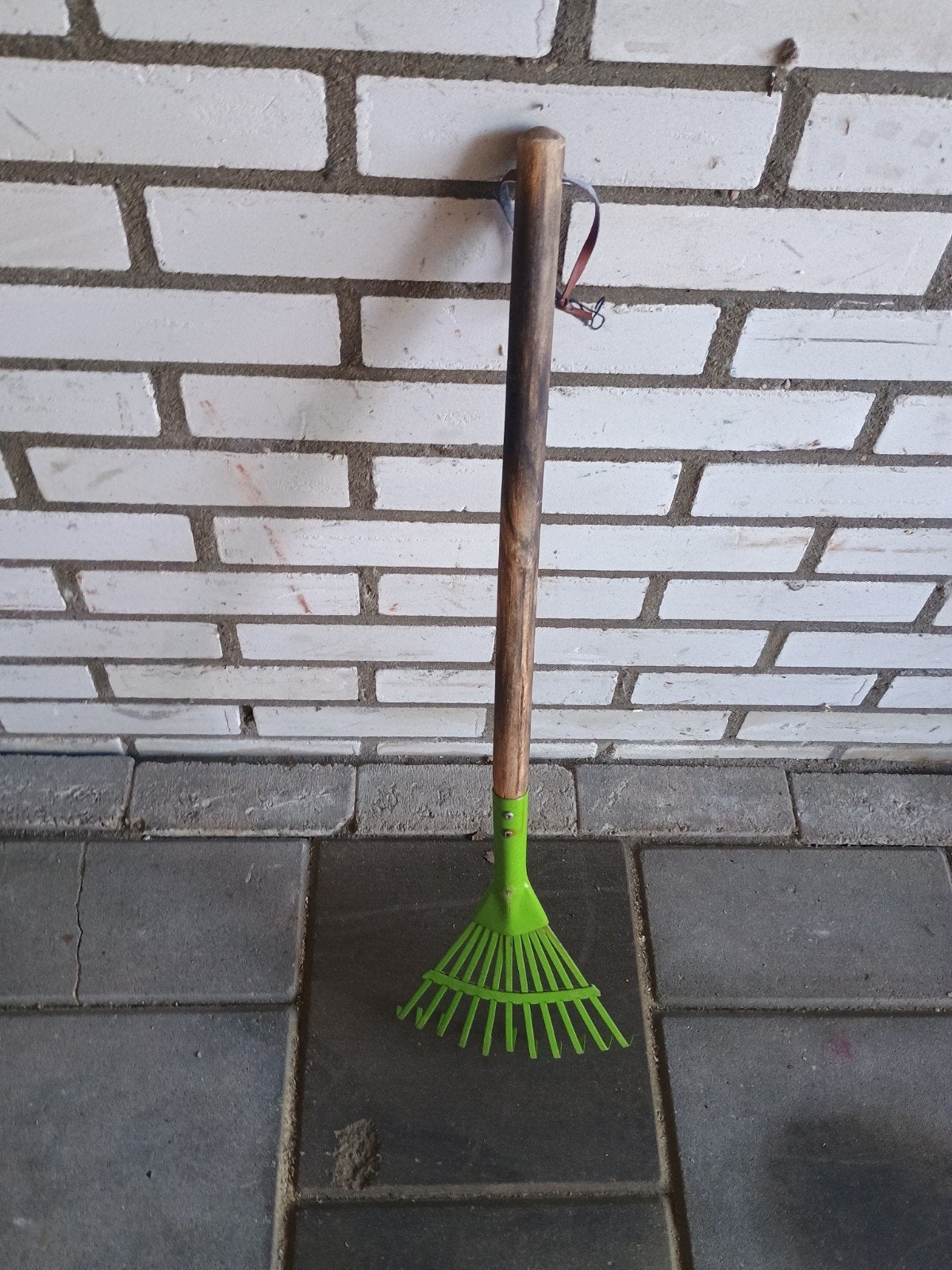 Kinderharkje - Perfect voor kleine tuiniers, Ophalen of Verzenden, Gebruikt