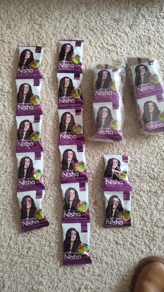 Henna Nisha Burgundy Red 23 pakjes, Ophalen of Verzenden, Nieuw, Shampoo of Conditioner