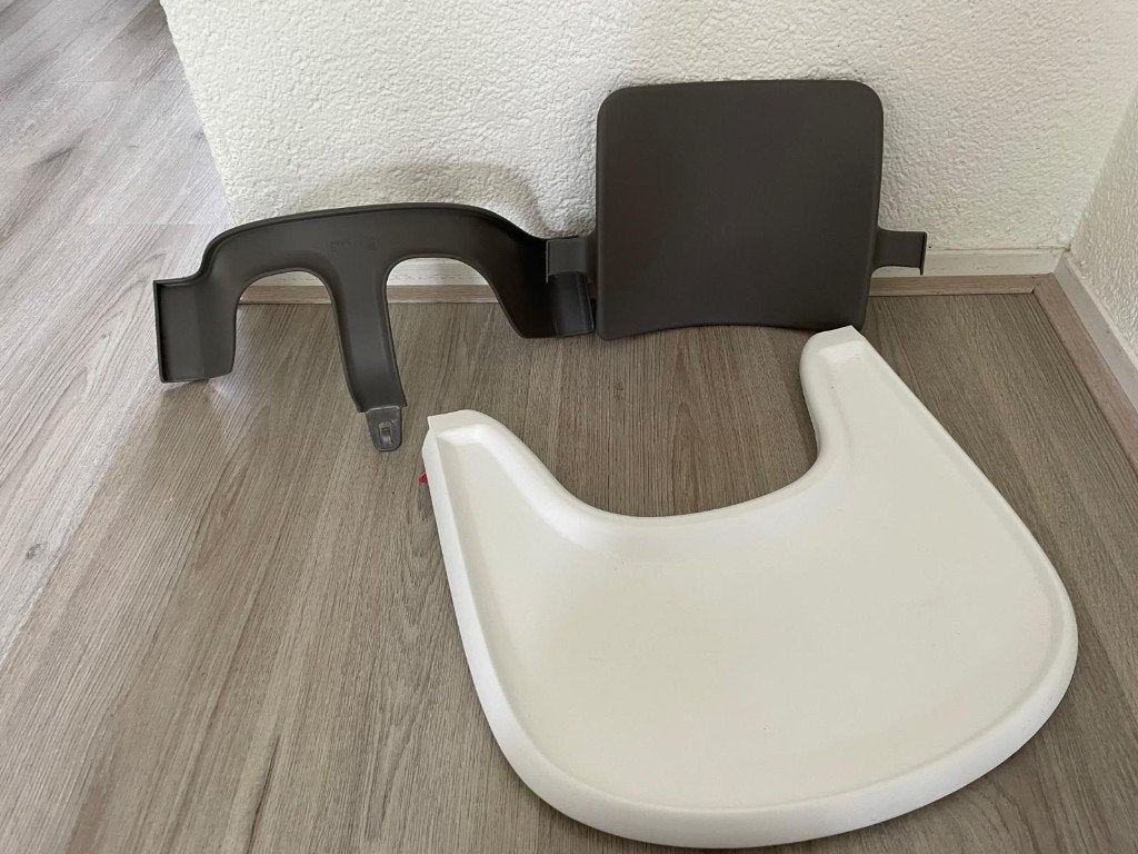 Stokke Tripp Trapp babyset met hoes en tafelblad, Ophalen, Gebruikt, Meegroeistoel, Gordel(s)