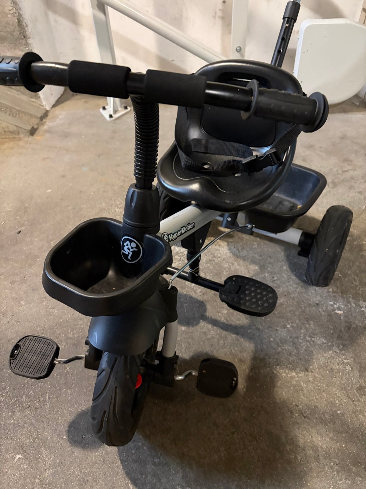 HyperMotion Driewieler met Duwstang en Verstelbare Zitting, Ophalen, Zo goed als nieuw, Velgrem, Duwstang