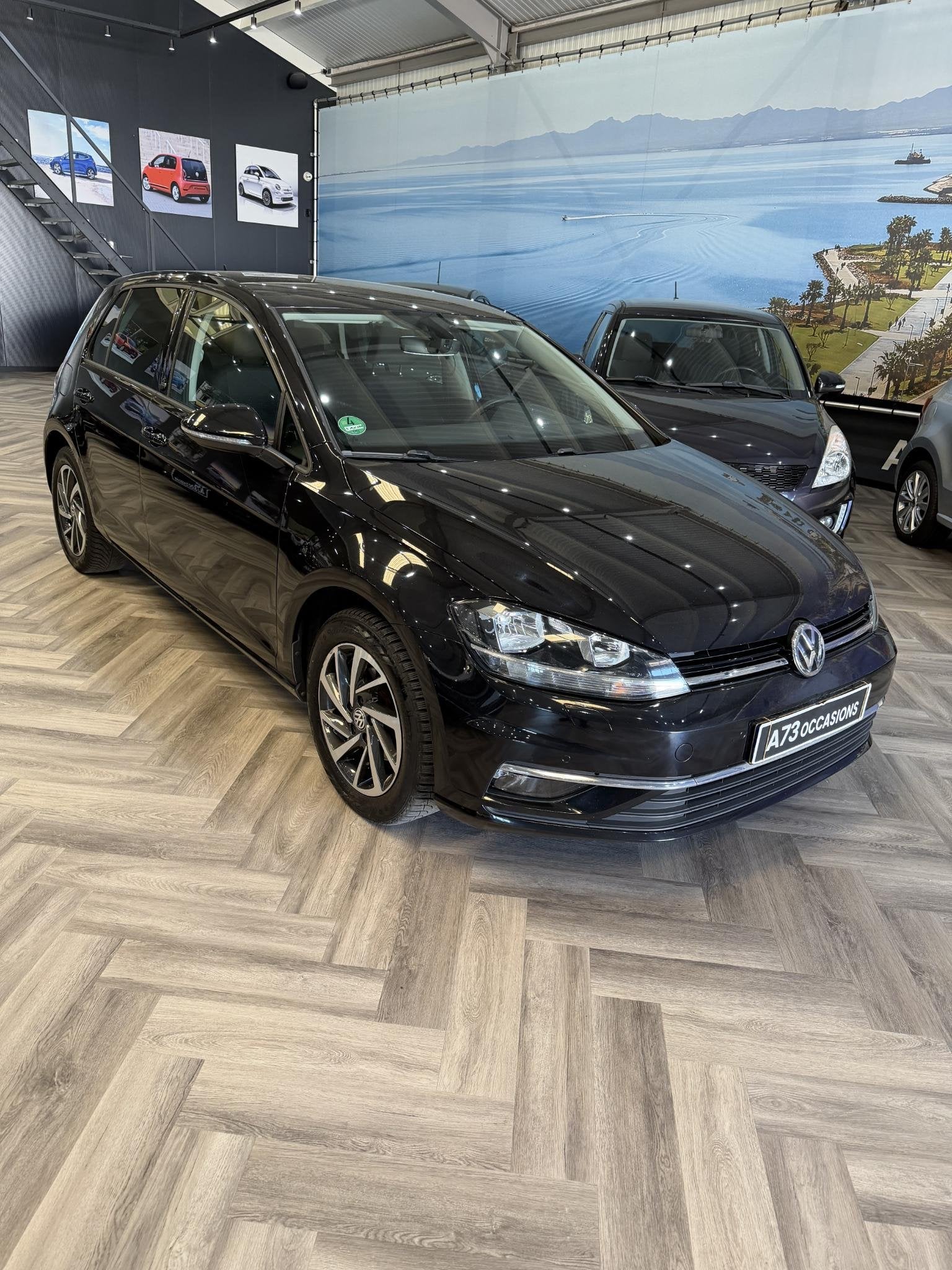 Volkswagen Golf 1.0 TSI Highline, Dealer onderhouden, Gebruikt, Euro 6, Zwart