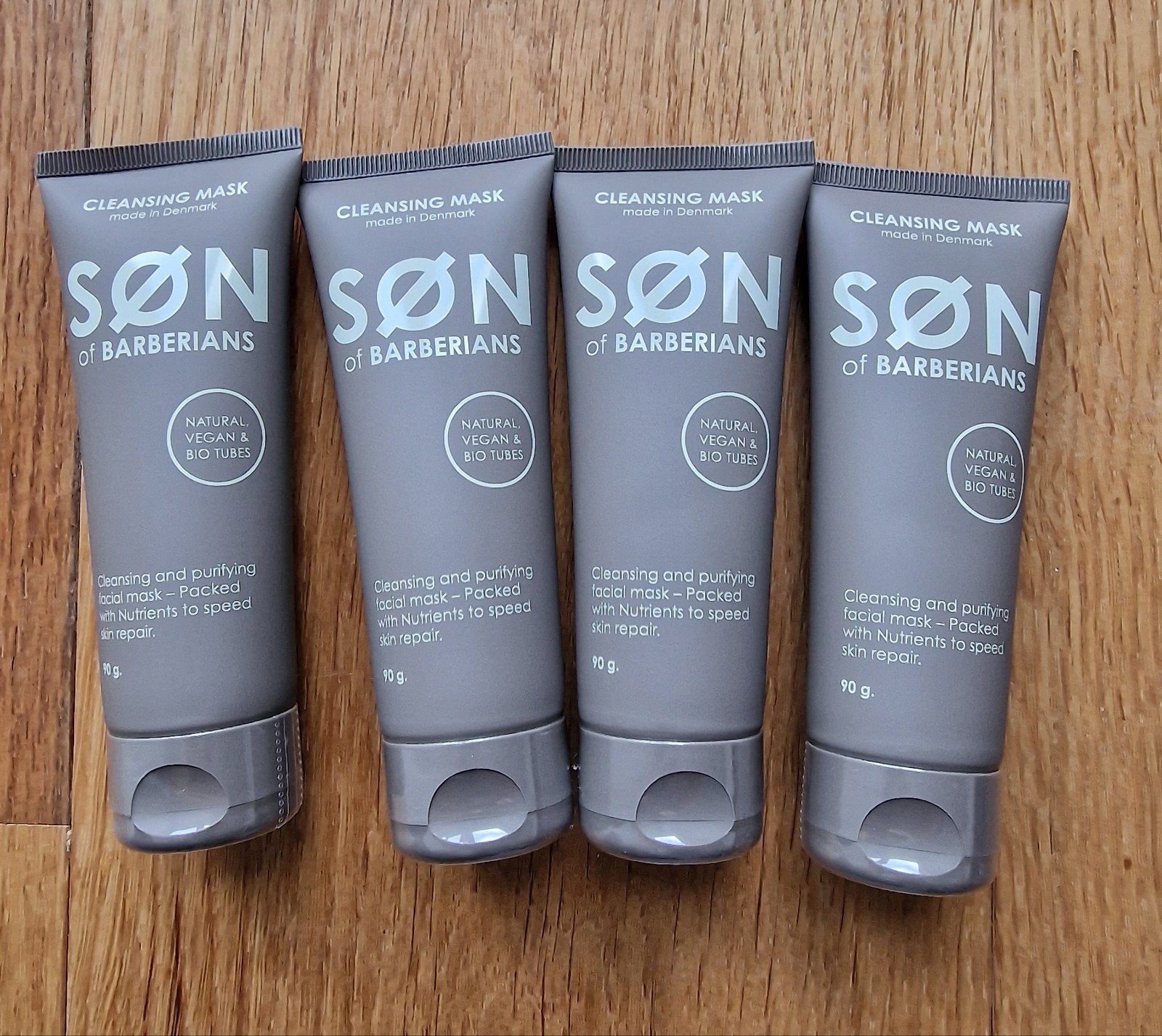 Nieuw! Son of barberians facial mask en facial serum., Ophalen of Verzenden, Nieuw, Gehele gezicht, Reiniging