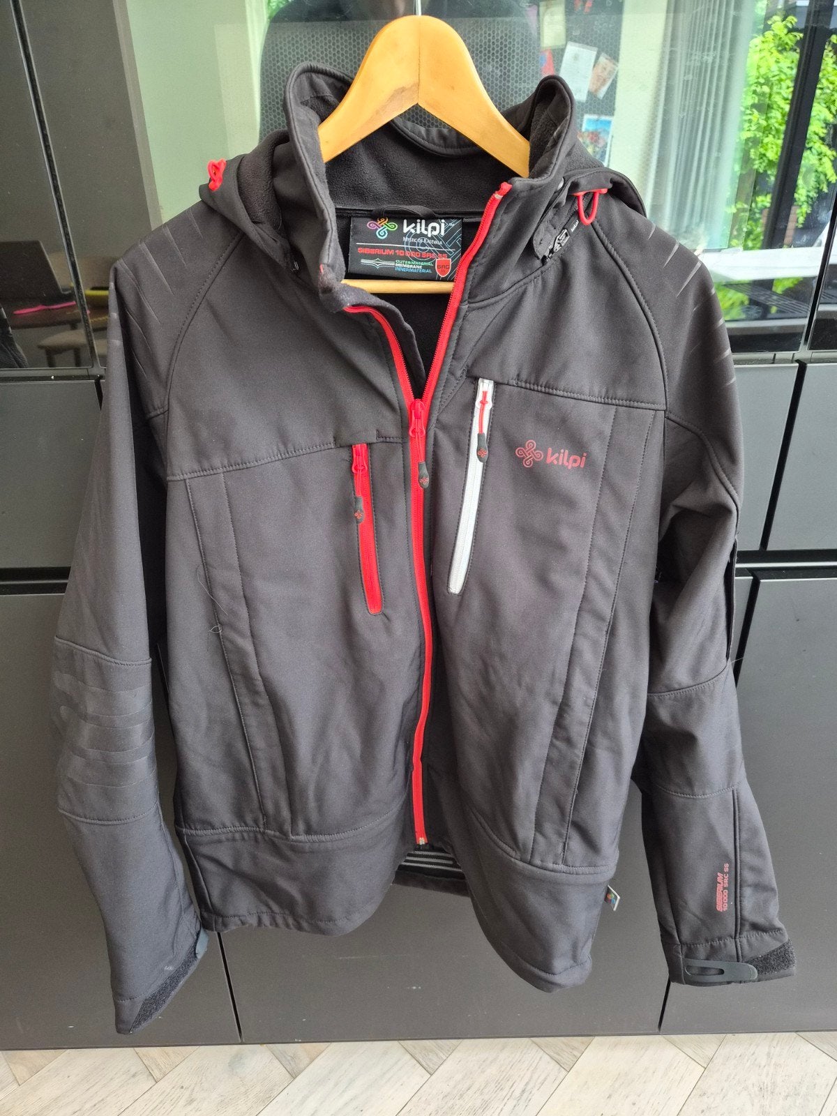 KILPI ski jas maat M, Kleding | Heren, Wintersportkleding, Ophalen of Verzenden, Jack