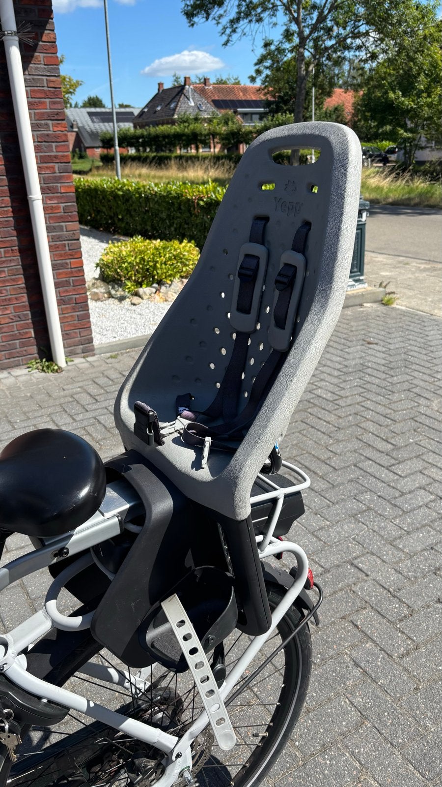 Yepp zitjes voor en achter met slaaprol, Ophalen, Gebruikt