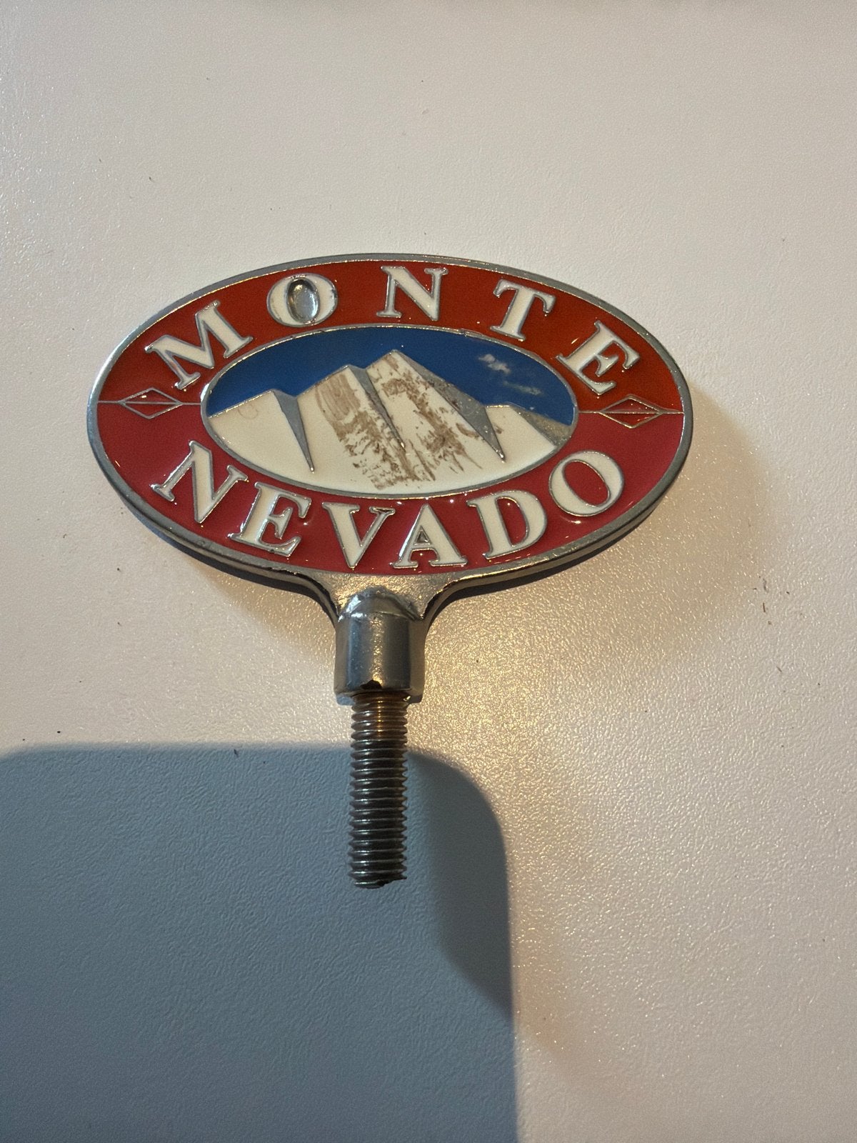 Monte Nevado embleem / badge dubbelzijdig, Ophalen of Verzenden, Gebruikt