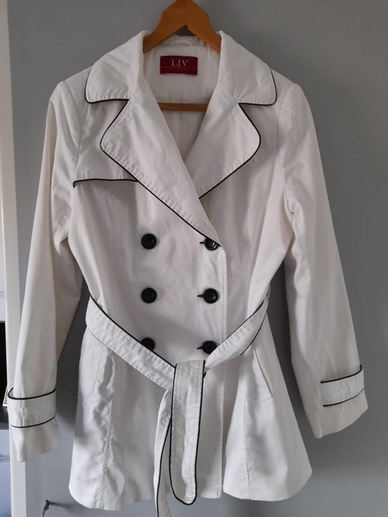Mooie witte zomerjas/parka van LIV maat 42!, Wit, Maat 42/44 (L), Ophalen of Verzenden, Gedragen