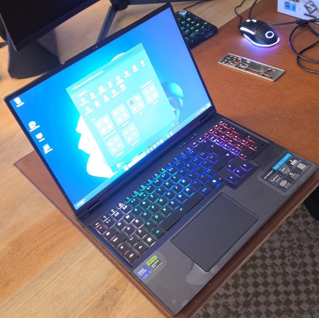Erazer Beast 16 X1Ultimate/Ultra 9 275HX/2TBDDR5/RTX5080/, Computers en Software, Met videokaart, Multimedia-GamePC, Ophalen of Verzenden