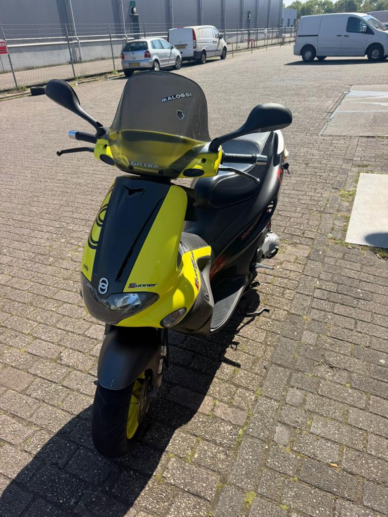 Gilera Runner 50 cc origineel, Fietsen en Brommers, Scooters | Piaggio, Ophalen of Verzenden, Zo goed als nieuw, Overige modellen