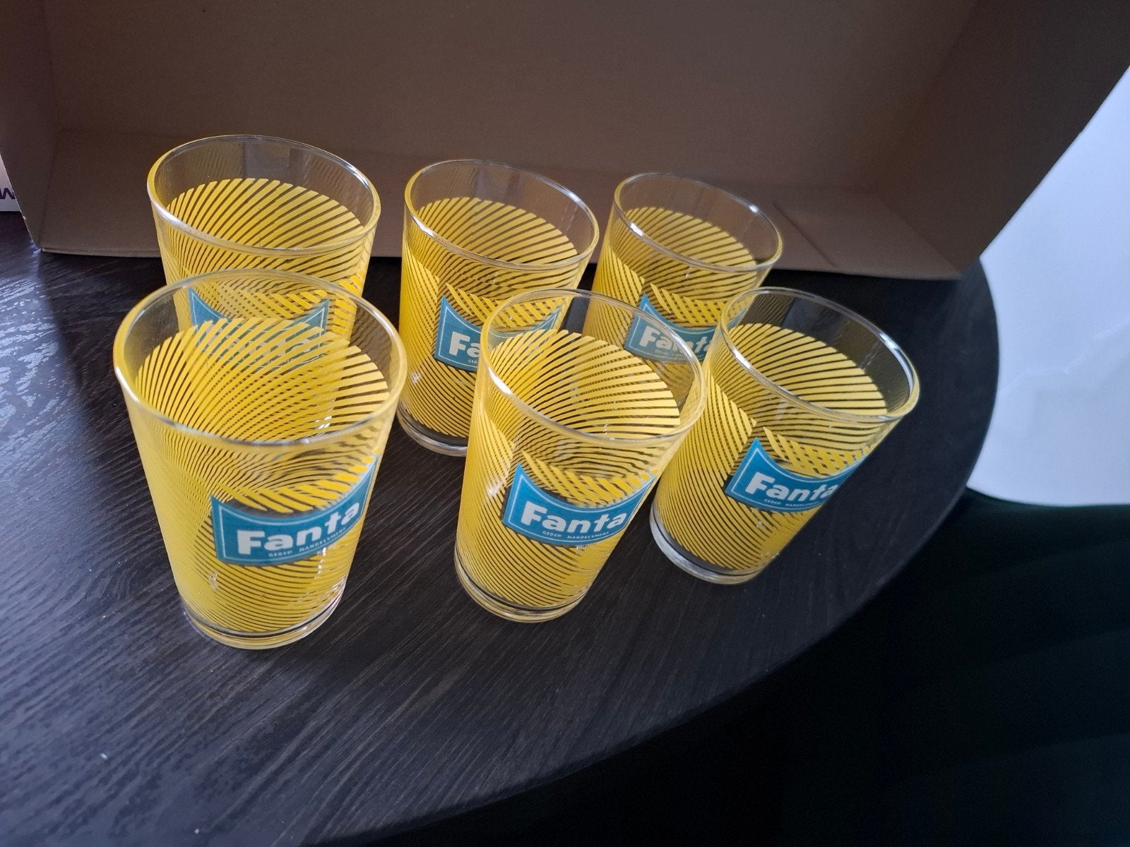 fanta glazen, Ophalen, Zo goed als nieuw, Frisdrankglas