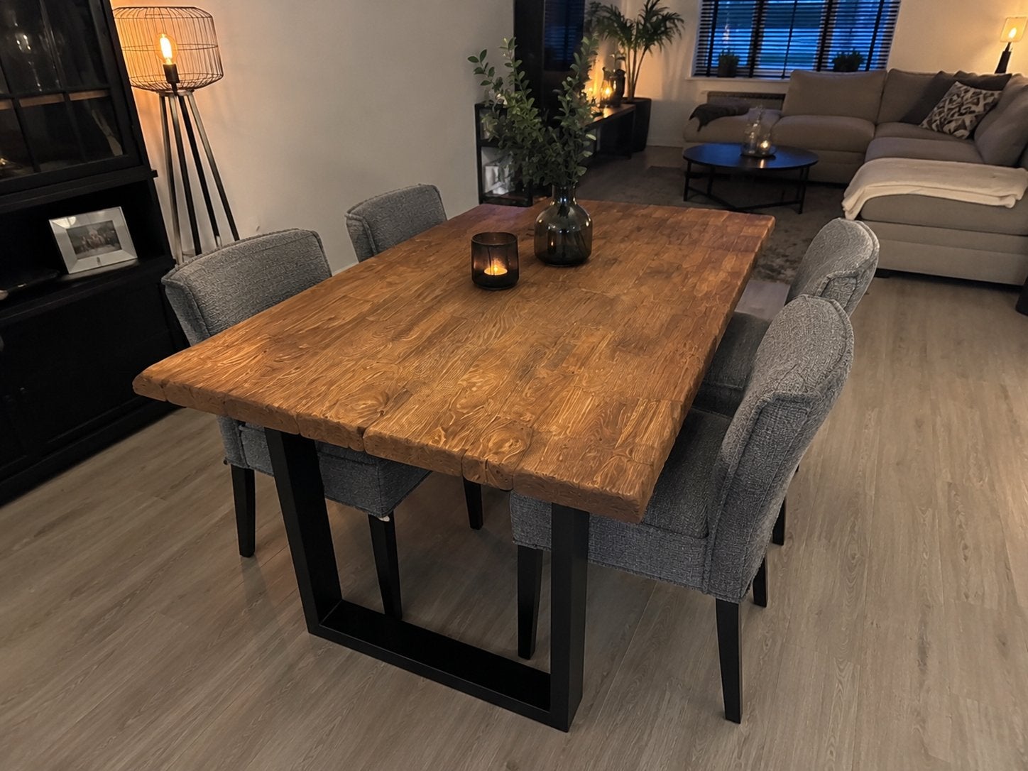 Eetkamerset: robuuste tafel met 4 Woood stoelen, Ophalen, Gebruikt, 50 tot 100 cm, 150 tot 200 cm